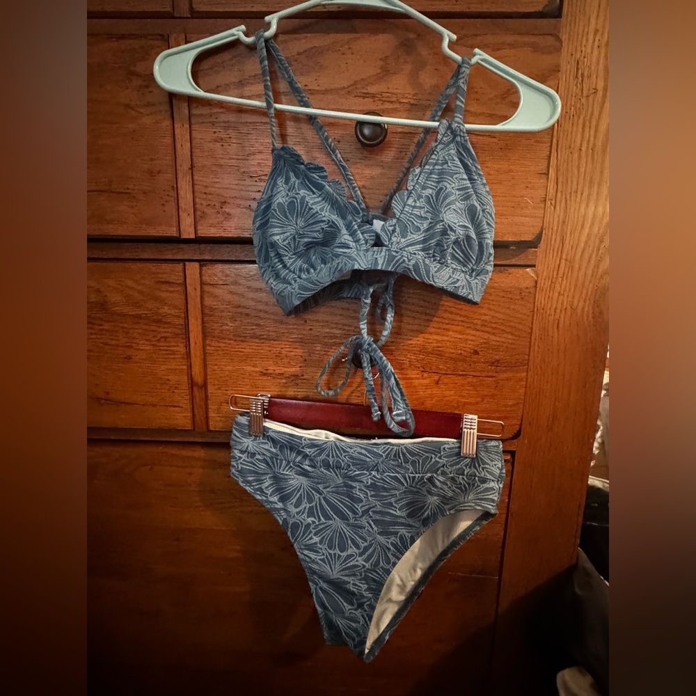 Cupshe Blue Floral Bikini Set